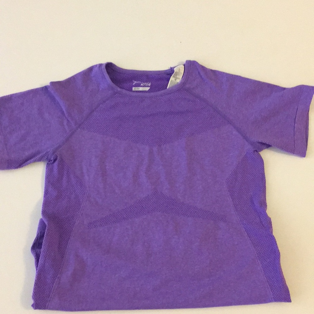 Purple workout shirt 👚